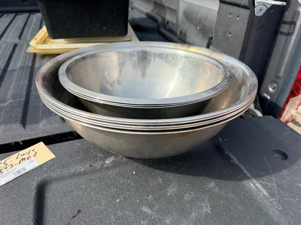 Stainless Steel Mixing Bowls, 5 Large, 3 Medium