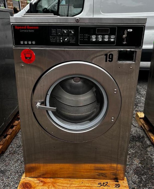 Speed Queen 40lb Commercial Coin-Op Front-Load Washer Model SC40NC2OP60001