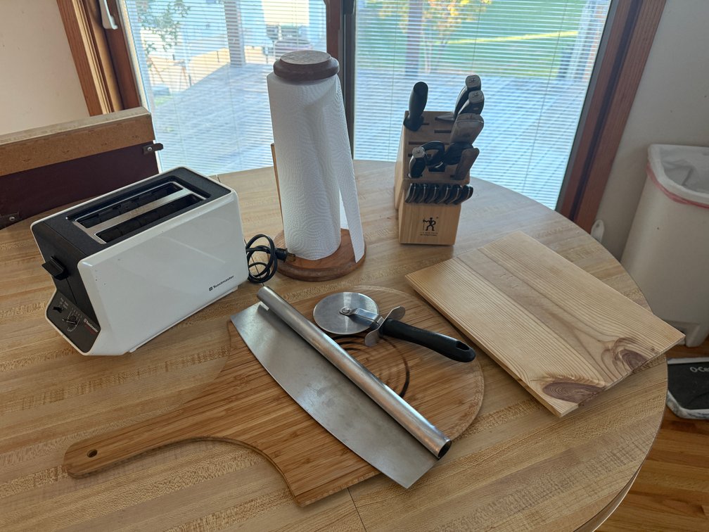 Kitchenwares; Chicago Cutlery & Henkels Knives, Pizza Peel & Cutters, 2-Slice Toaster, Cutting Board