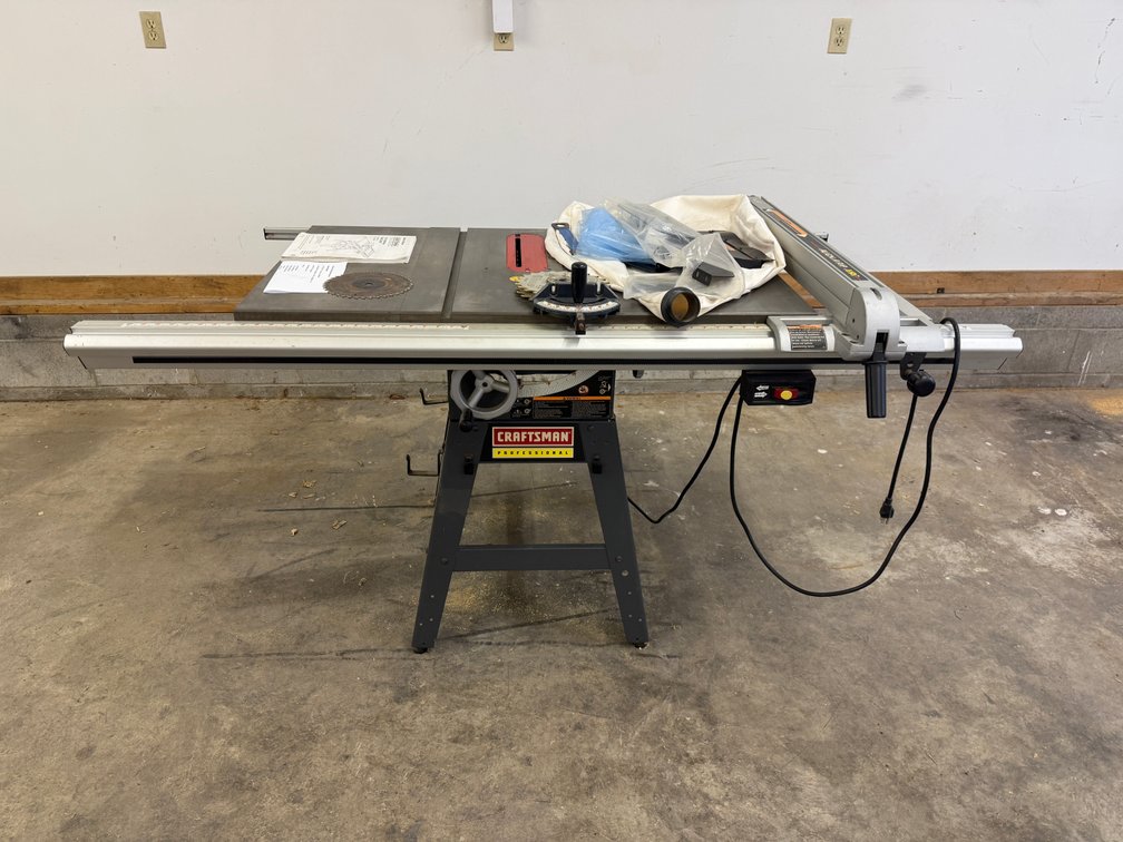 Craftsman 10in StationaryTable Saw w/ Manual, Dado Blade Set, Fence, Guards & Miter Gauge