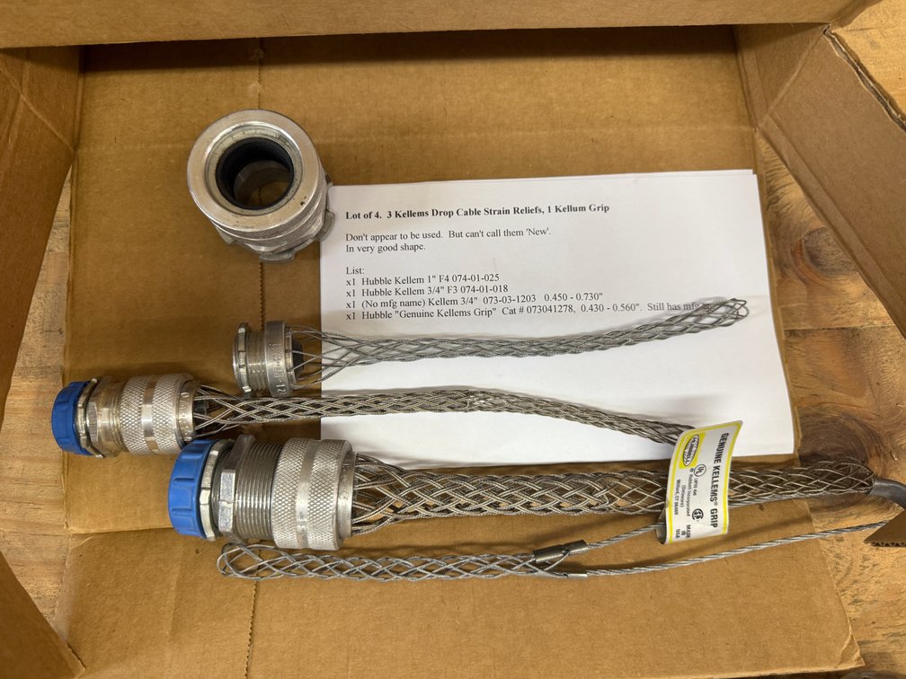 3 New Kellems Drop Cable Strain Reliefs, 1 Kellum Grip