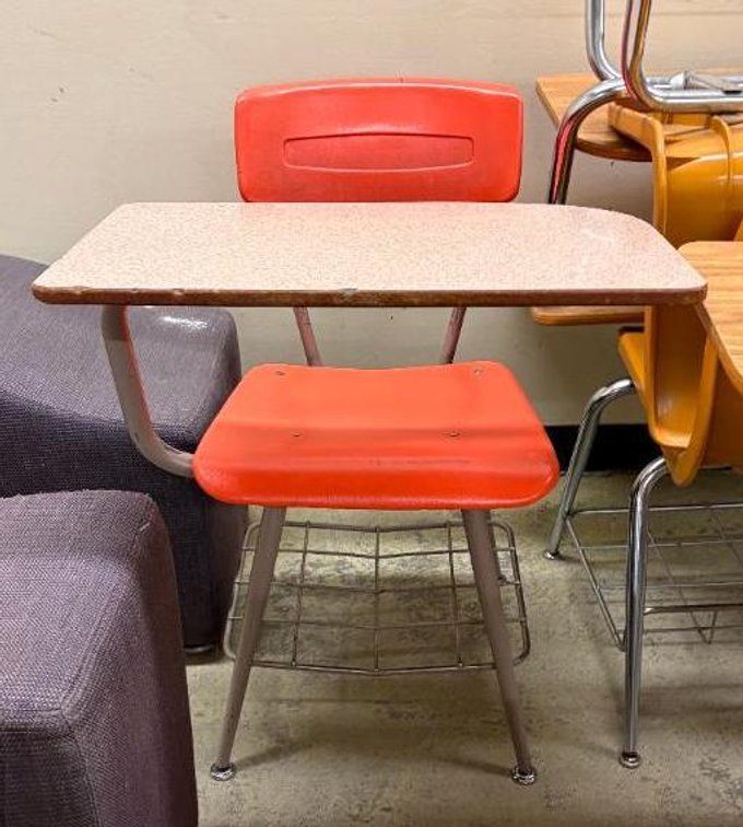 Lot of 8, School Desks w/ Under Seat Storage, Desk Top