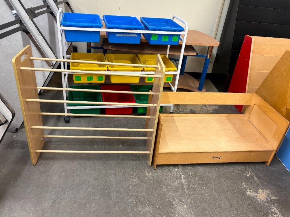 Commercial School / Daycare Shoe Rack and Bench/Daybed
