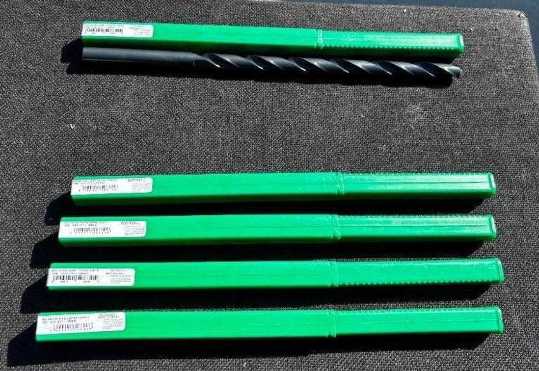 New, Lot of 5, HSS Black Oxide Extra Length 17/32 Bits, Brazil