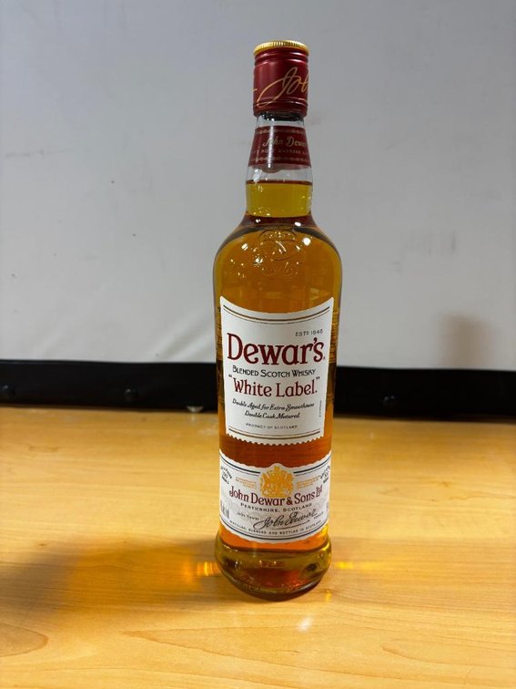 Dewar's Blended Scotch Whisky White Label, 750ml