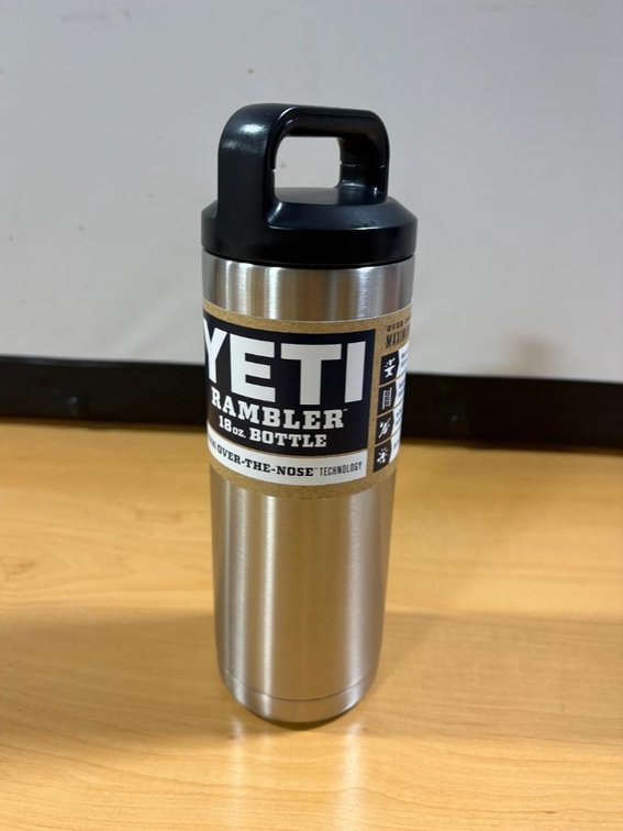 New, YETI Stainless Steel 18oz Rambler Bottle
