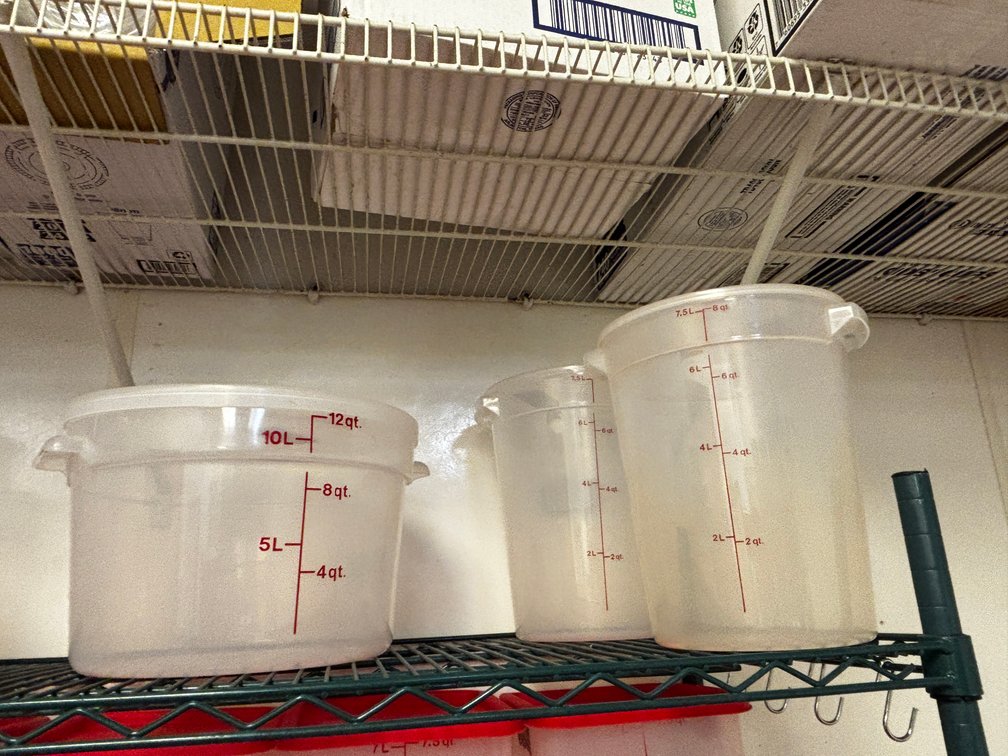 Cambro Round Food Containers w/ Lids, Lot of 3, (2) 8 Qt, (1) 12 Qt.
