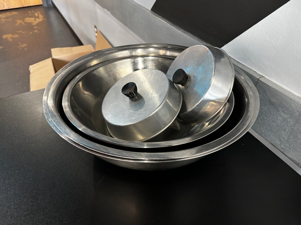 3 Large Stainless Steel Mixing Bowls, Griddle Covers