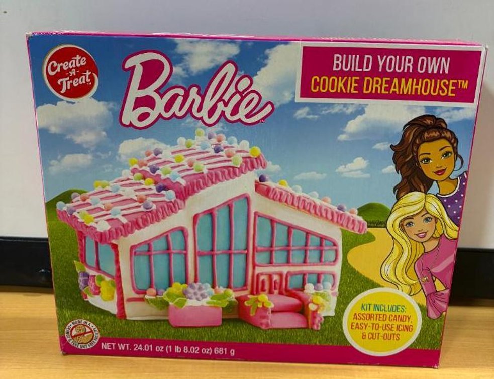NIB, Barbie Create-a-Treat, Build Your Own Cookie Dreamhouse, Includes Candy, Icing & Cutouts