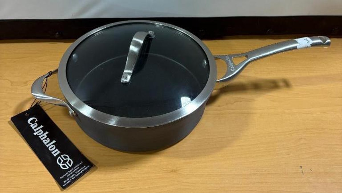New, Calphalon 3-Quart Sauce Pot / Skillet, No. 5003