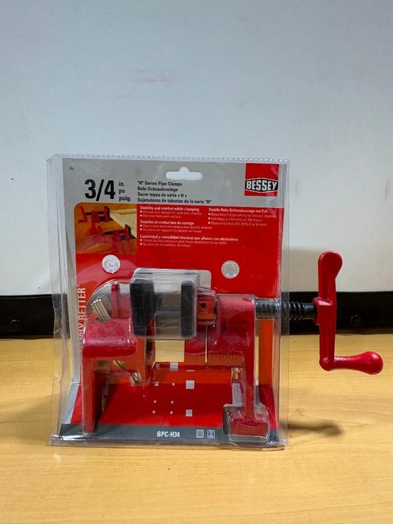 New, Bessey 3/4in H-Series Pipe Clamps, BPC-H34