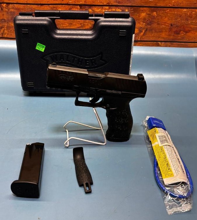 New In Box Walther PPQ .45 Auto Pistol SN: FDA5000