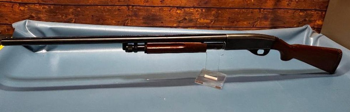 Smith & Wesson 916T 12 gauge SN: 587485