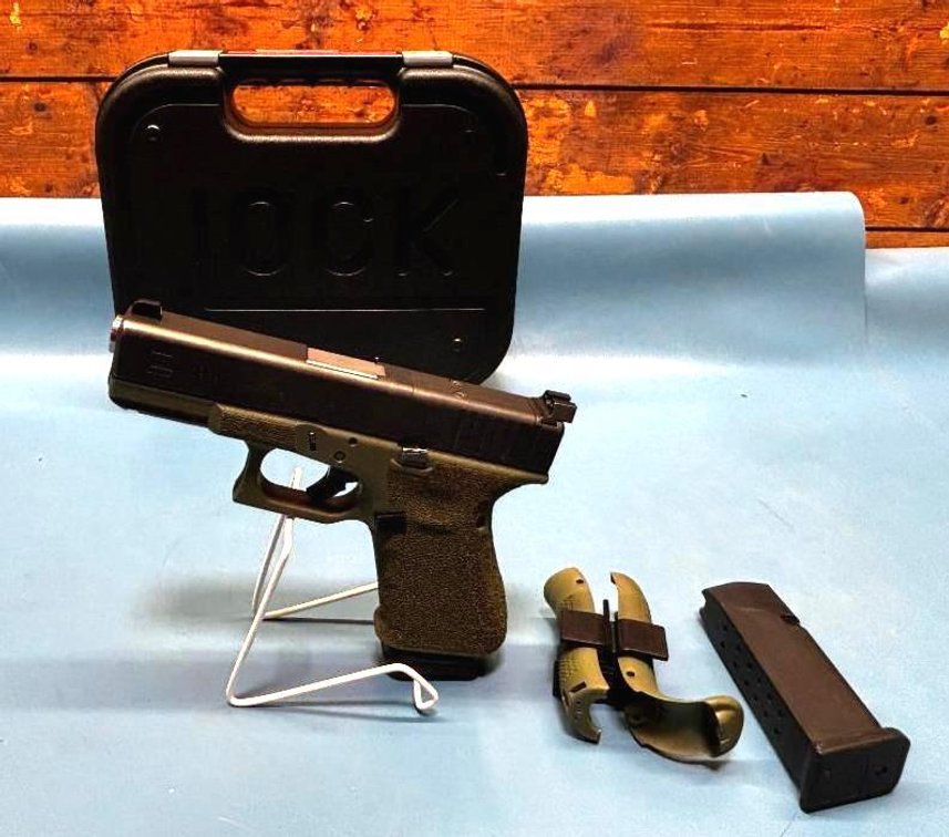 Glock 19 Gen 4 9mm SN: BBLM599