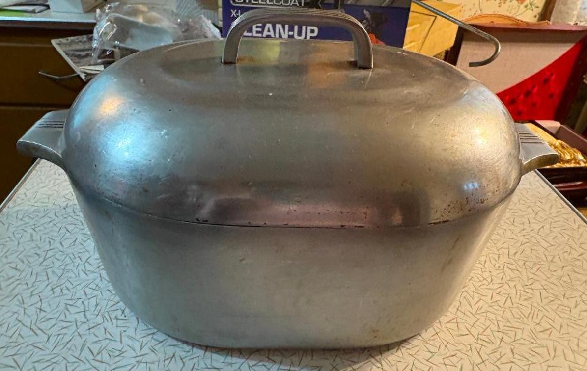 WagnerWare Magnalite 4255-P Sidney -0- Roaster Pan w/ Insert, Complete