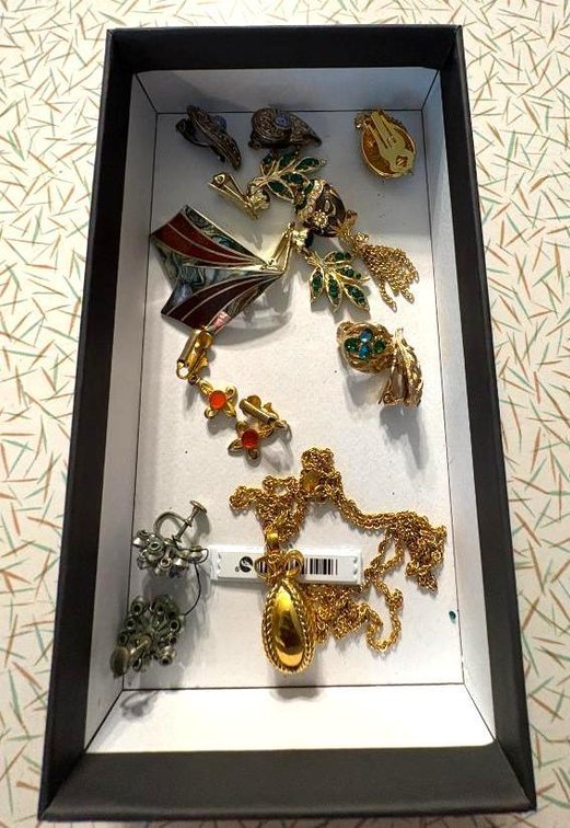Vintage Costume Jewelry