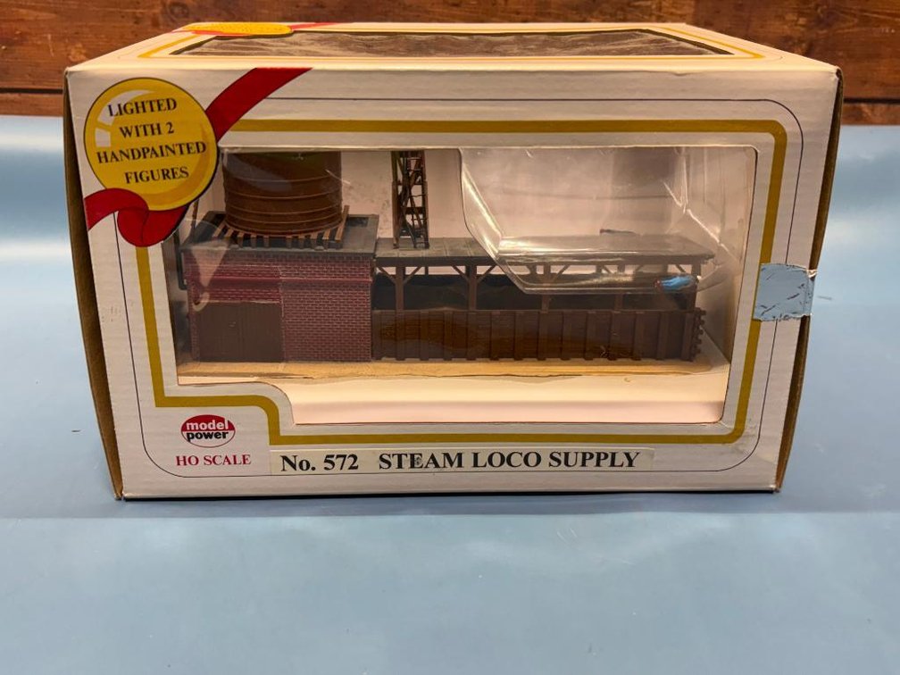 Model Power HO Scale #572 Steam Loco Supply in Box