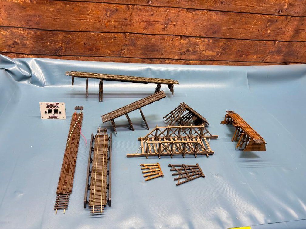 HO Scale Model Railroad Bridge & Trestle Set