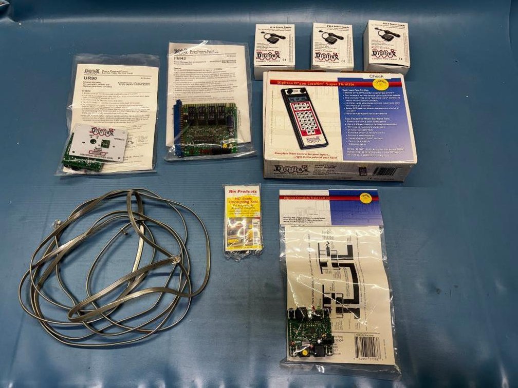 Model Train Electronics Parts