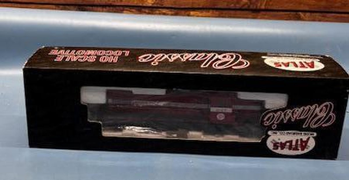 Atlas Classic HO Scale Locomotive ALCO RS-1 Undec Friction Bearing Trucks