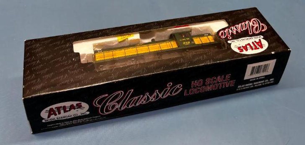 Atlas Classic HO Scale Locomotive ALCO RS-1 Chicago & North Western