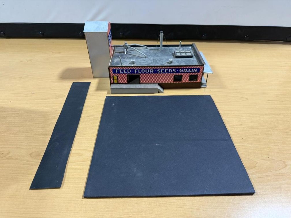 HO Scale Purina Chow Feed Mill Model Train Building