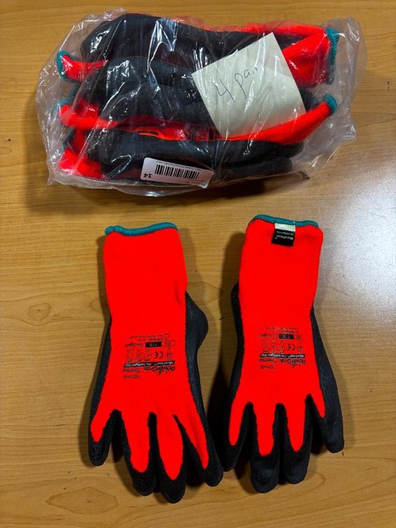 4 Pair, New TOWA PowerGrab Thermo MicroFinish Intelligent Grip Gloves