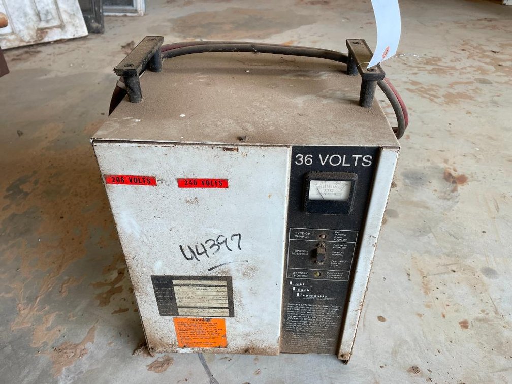 Lot 772