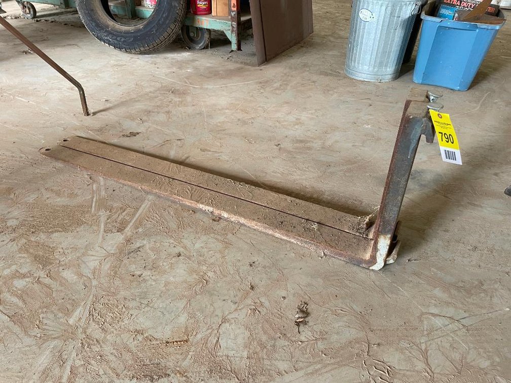 Lot 790