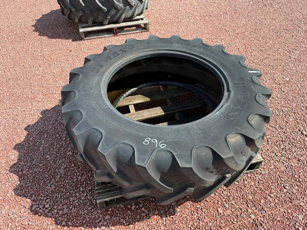 Lot 896