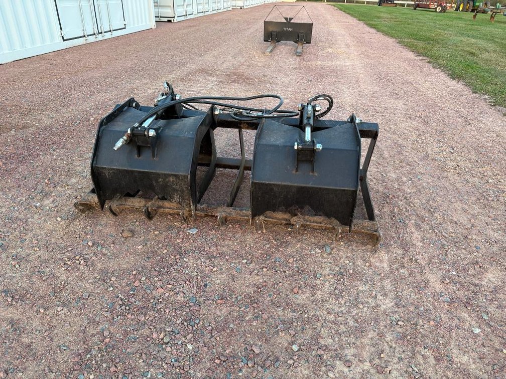 Lot 210