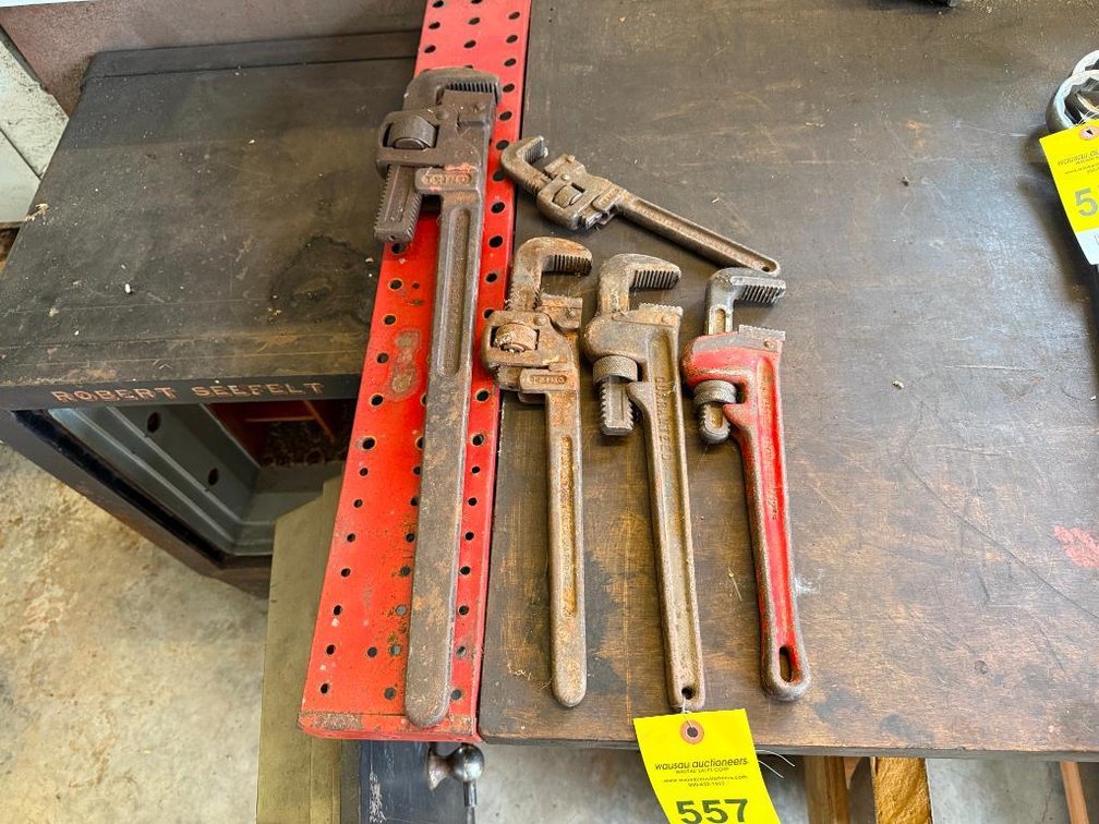 Lot 557