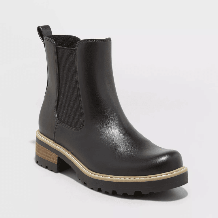 Size 9.5 Women's Celina Chelsea Boots - Universal Thread™ Black