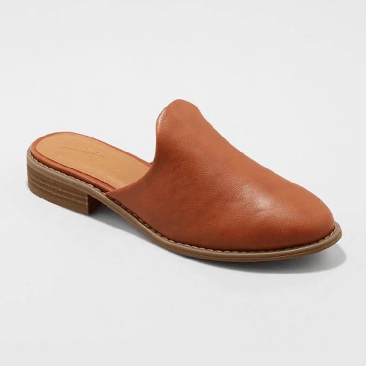 Size 9.5 Women's Maura Mule Flats - Universal Thread™ Sable Brown 