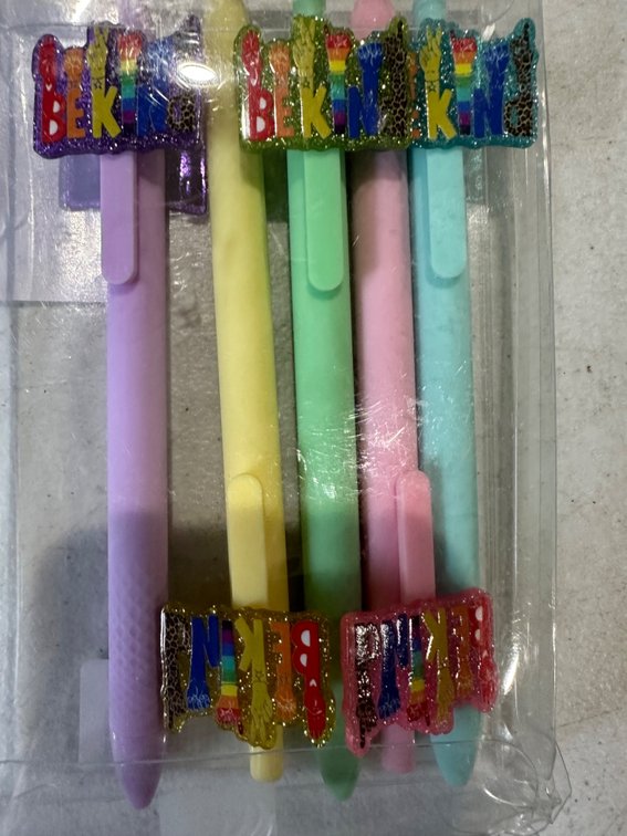 5 pcs of Be Kind Pens