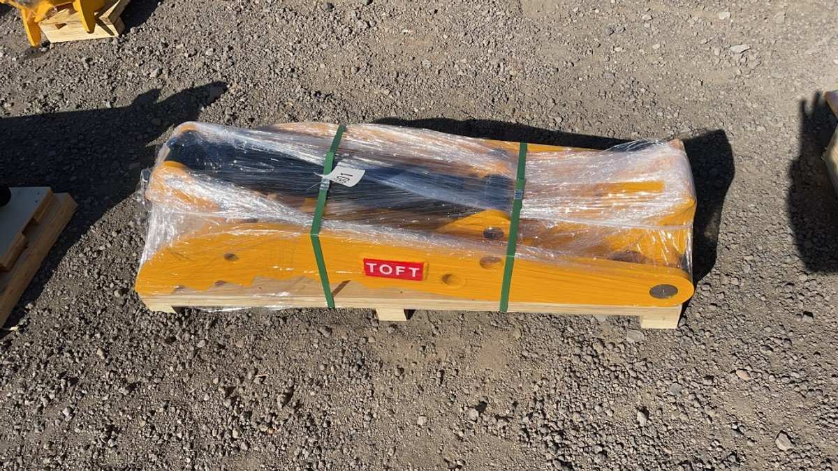 UNUSED TOFT 13" X 48" HYD EXCAVATOR THUMB
