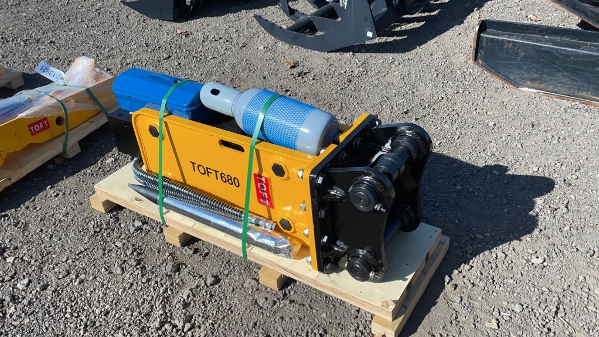 UNUSED TOFT 680 EXCAVATOR BREAKER