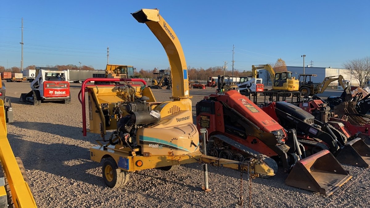2008 VERMEER BC600XL TOWABLE WOOD CHIPPER