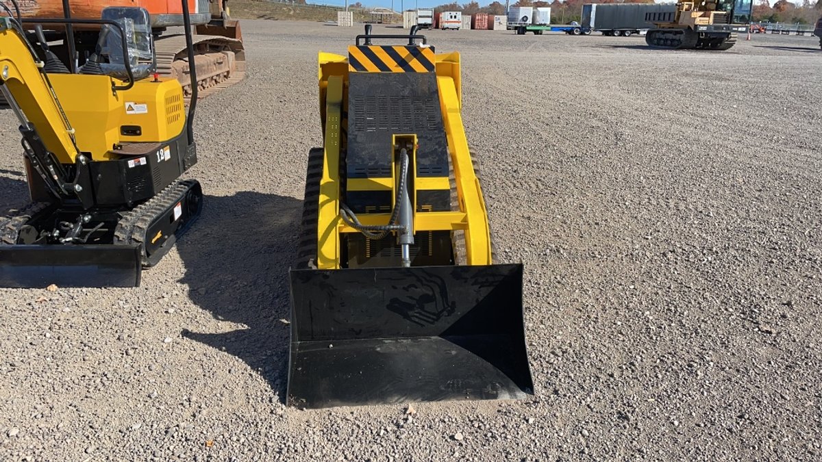 2023 DIGGIT SCL850 MINI SKID STEER