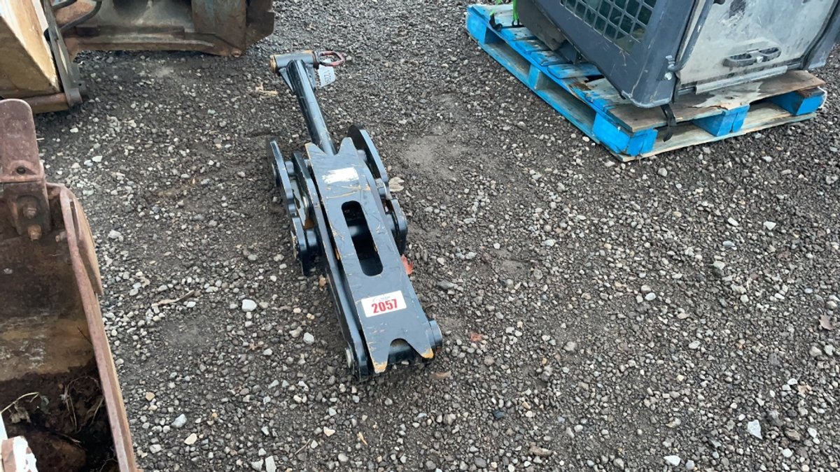LANDHERO MECHANICAL EXCAVATOR THUMB