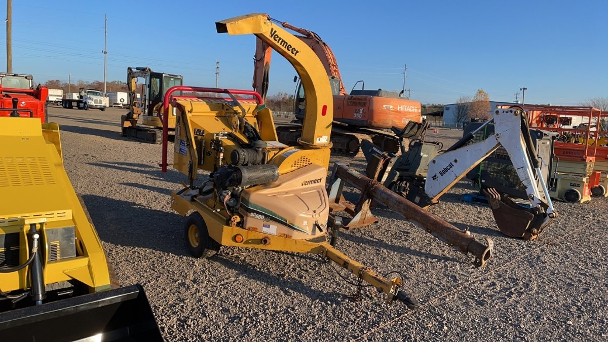 2011 VERMEER BC600XL TOWABLE WOOD CHIPPER