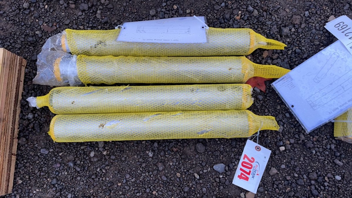 QTY 4) 65 MM X 475 MM EXCAVATOR BUCKET PINS