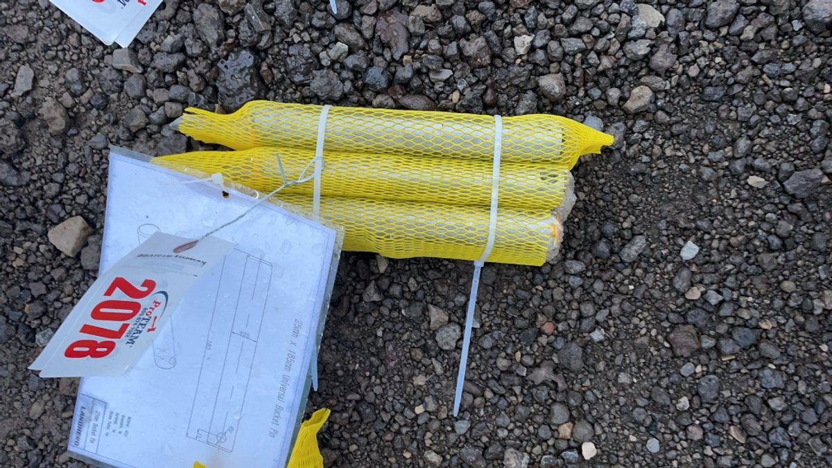 QTY 6) 25 MM X 185 MM EXCAVATOR BUCKET PINS