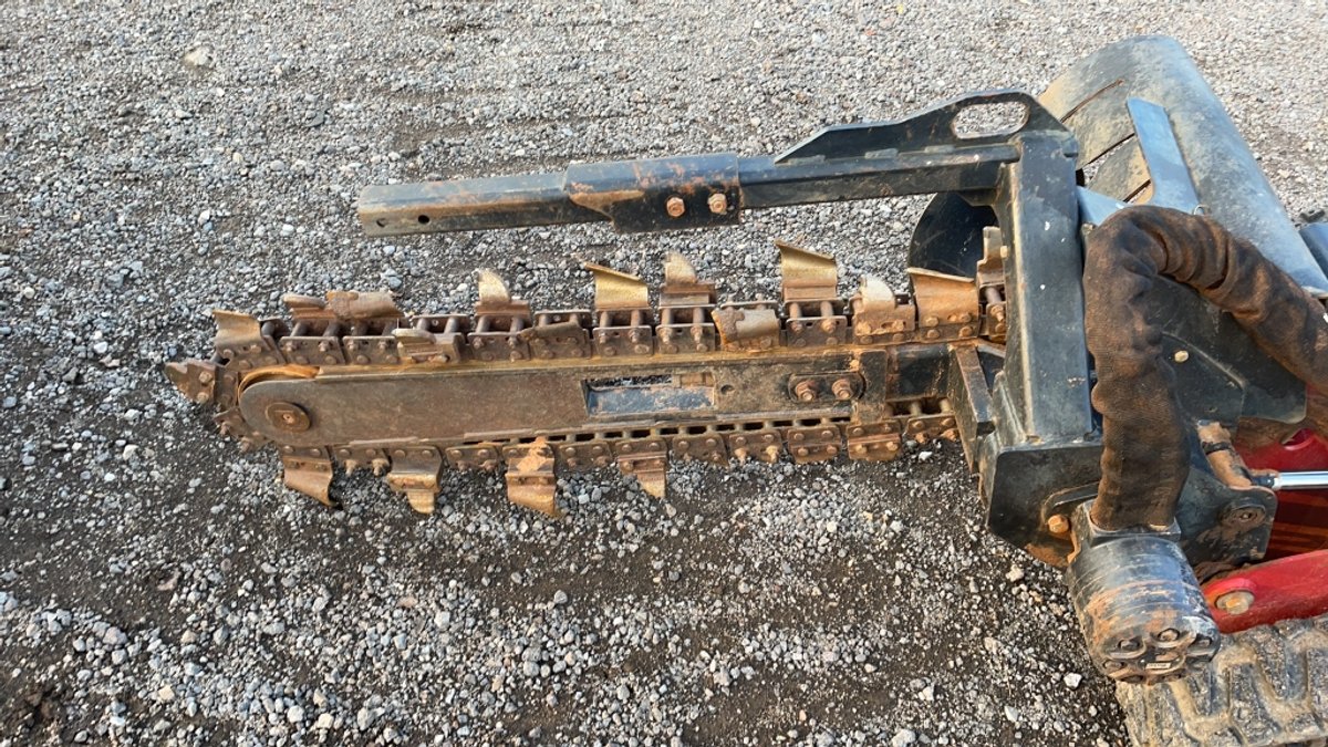 2018 TORO TRX-20 WALK BEHIND TRENCHER