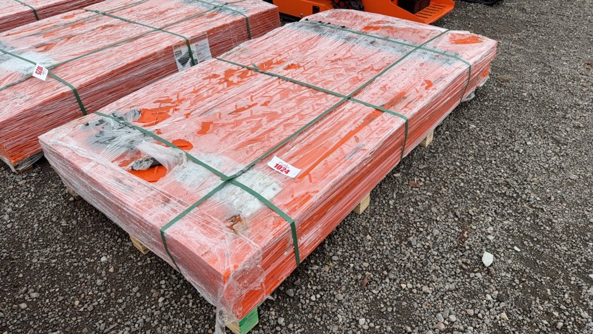 QTY 12) 4' X 7' GROUND PROTECTION MATS
