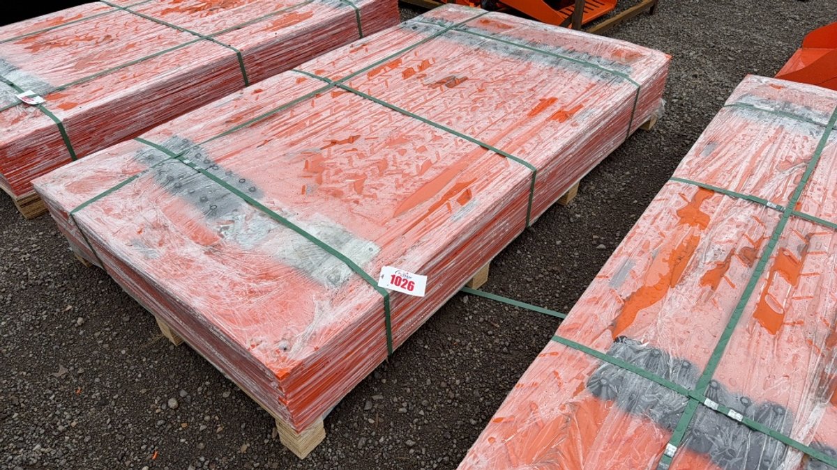 QTY 12) 4' X 7' GROUND PROTECTION MATS