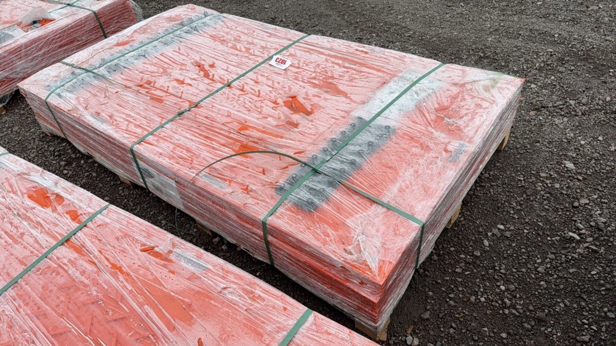QTY 12) 4' X 7' GROUND PROTECTION MATS