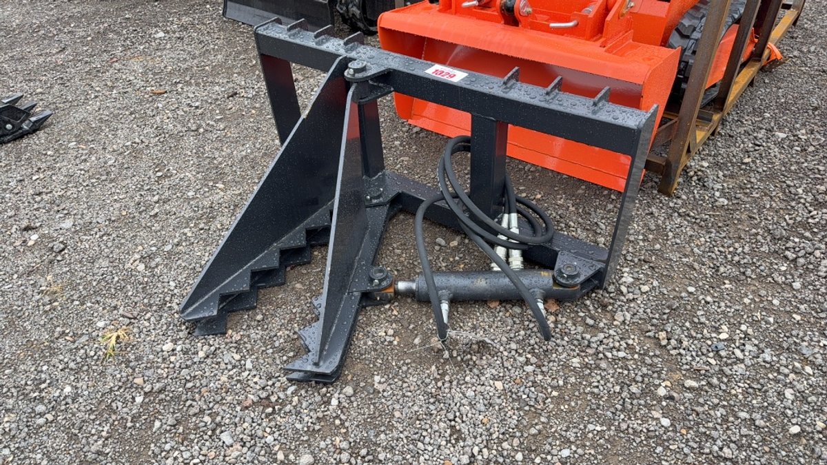 JCT SKID STEER TREE PULLER