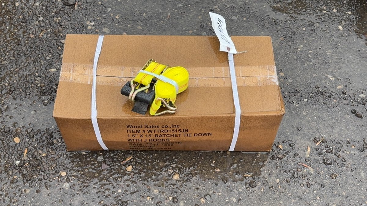 QTY 20) 1.5" X 15' RATCHET TIE DOWN