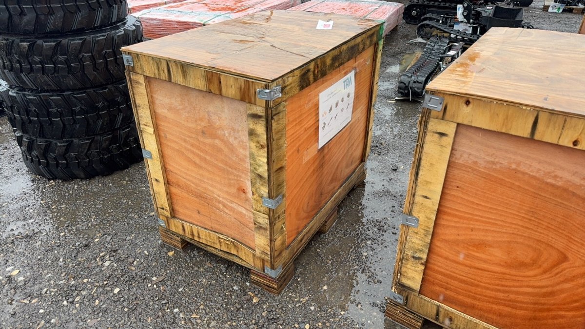 MINI EXCAVATOR ATTACHMENT PACKAGE